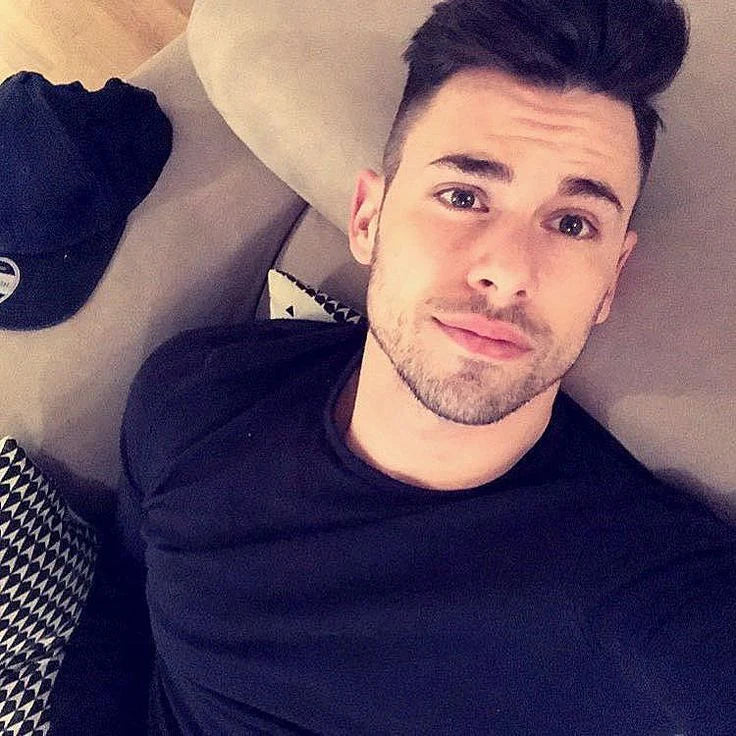 Maxime D.
